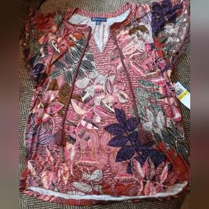 Democracy Bohemian top